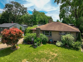 511 Crystal Ave, South Elgin, IL 60177