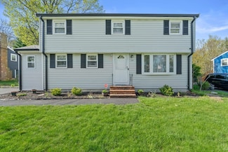 102 Armiston St, Brockton, MA 02302