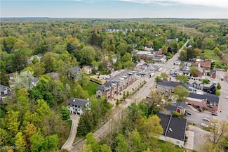 58 W Orange St, Chagrin Falls, OH 44022