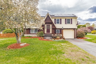13 Meadowbrook Dr, Easthampton, MA 01027