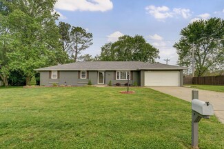 4415 S Glenn Ave, Springfield, MO 65810