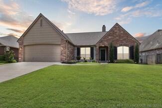 1705 S Juniper Ave, Broken Arrow, OK 74012