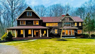 2 Spingler Dr, South Hamilton, MA 01982