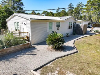 1942 Jonna Ct, Carrabelle, FL 32322