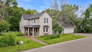 1889 Clarence St, Saint Paul, MN 55109