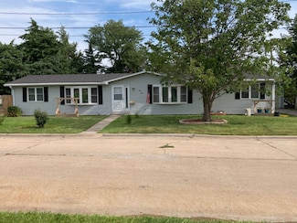 203 W Wilmington St, Norton, KS 67654