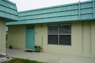 101 Cambridge Trail Unit 205, Sun City Center, FL 33573