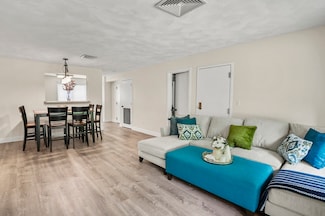 330 Sunderland Rd Unit 2, Worcester, MA 01604