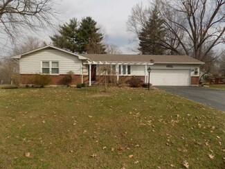 610 W 13th St, Carrollton, MO 64633