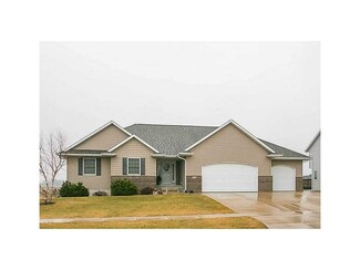 502 Ridgeview Dr, Atkins, IA 52206