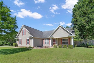 122 Van Buren Dr, Raeford, NC 28376