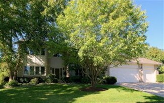 807 Summer Ct, Buffalo Grove, IL 60089