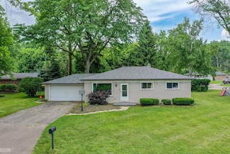 24435 Chelsea St, Clinton Township, MI 48036