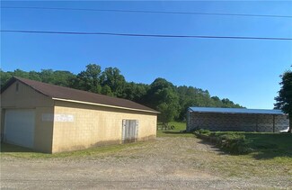 7350 Veto Rd, Belpre, OH 45714