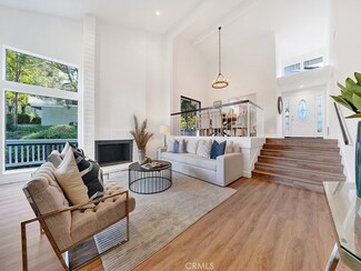 25 Rocky Knoll Unit 9, Irvine, CA 92612