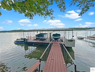 26307 Santa Barbara Dr, Edwards, MO 65326