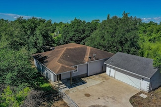 403 Fern Ln, Wharton, TX 77488