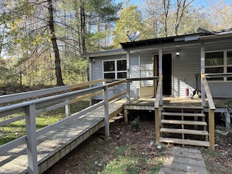 211 Pinetree Rd, Sewanee, TN 37375