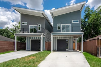 317-A E 35th St, Houston, TX 77018