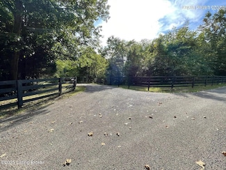 2321 W Highway 42, La Grange, KY 40031