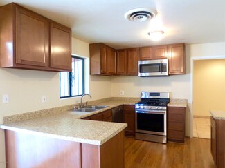 7058 E Calle Orion, Tucson, AZ 85710