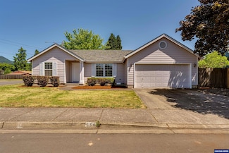 656 Nicholas Dr, Springfield, OR 97477
