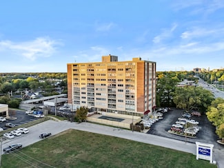 2121 Nicholasville Rd Unit 804, Lexington, KY 40503