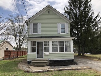 313 W Maple St, Corinth, NY 12822