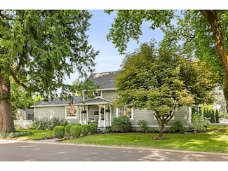 1523 10th St, West Linn, OR 97068