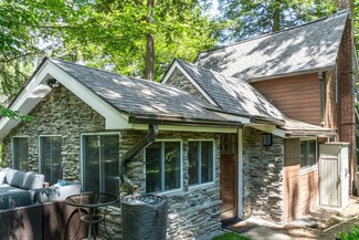 7 Laurel Park, Northampton, MA 01060