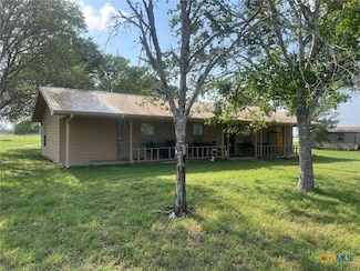437 Cr 360 Rd, Shiner, TX 77984