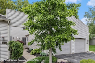 1146 S Ridge Rd, Lansing, MI 48917