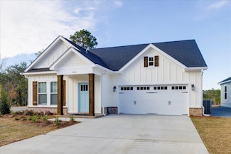 1472 Summerbrooke Dr, Tallahassee, FL 32312