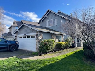 3585 S Village Dr, Medford, OR 97504