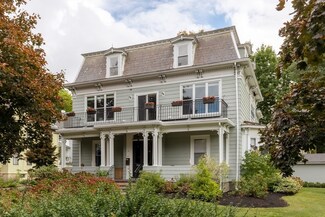 201 Washington St Unit 201, Winchester, MA 01890
