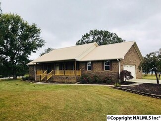 1905 Simpson Point Rd, Grant, AL 35747