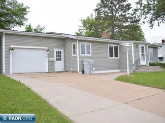 714 2nd St NW, Chisholm, MN 55719
