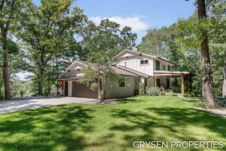 7373 Thornapple Dales Dr SE, Alto, MI 49302