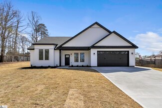 2533 Mays Bridge Rd, Greer, SC 29651