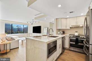 3 Washington Cir NW Unit 602, Washington, DC 20037