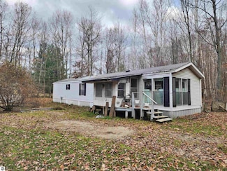 7962 Lawson Ln, Weidman, MI 48893