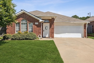 4917 Bradley Ln, Arlington, TX 76017