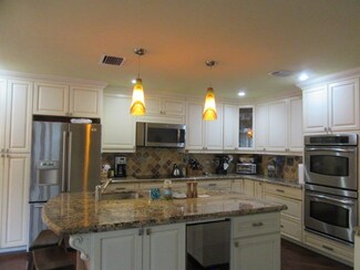 11719 SW 1st St, Coral Springs, FL 33071