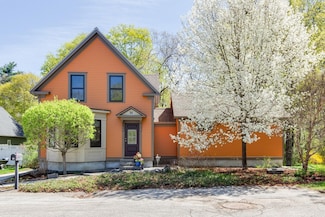 14 1st St, Concord, NH 03301