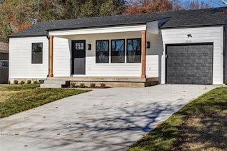 2110 W 74th Terrace, Prairie Village, KS 66208