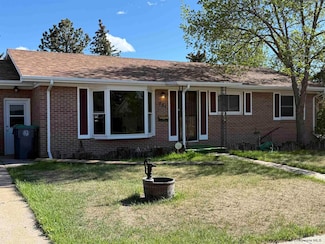 721 Arapaho St, Cheyenne, WY 82009