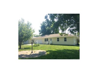 102 Port Arthur Rd, Trimble, MO 64492