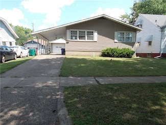 36 E North St, Decatur, IL 62523