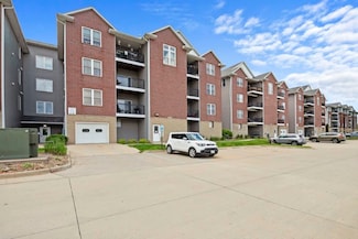 1092 Walnut Ave Unit 107, Riverside, IA 52327