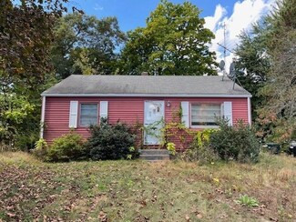 18 Northway Dr, Springfield, MA 01119